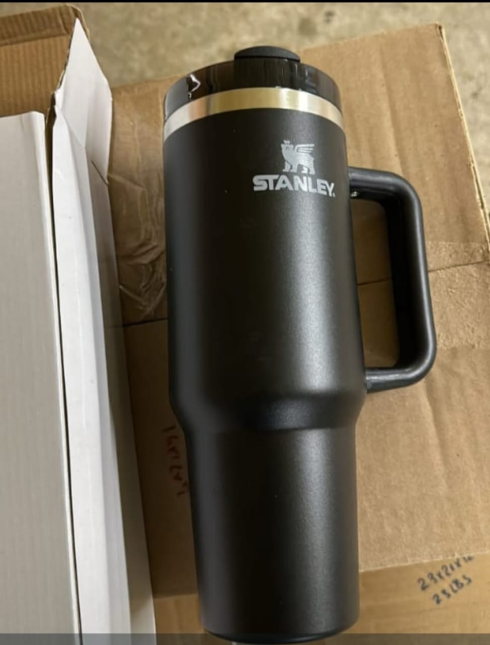 Stanley Adventure Quencher H2.0 FlowState Tumbler 40oz – Black Glow