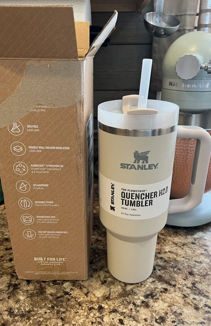 Stanley 40 oz. Quencher H2.0 FlowState Tumbler – Dune